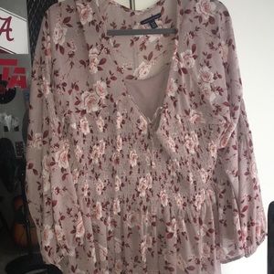 American Eagle flowy  top